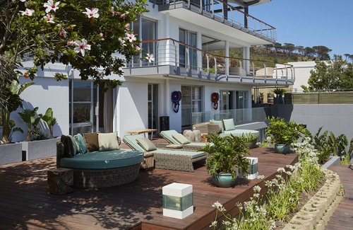 Cape Town City Centre Villa | At the Foot of Table Mountain - Experience Luxury within the Masjestic Cape