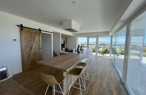 Ploudalmezeau Casa | At the water's edge, home between sea, dunes, sun and storms