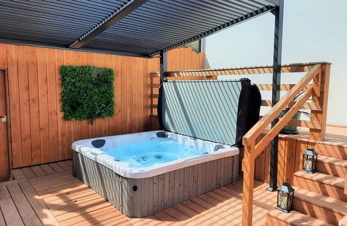 Melrand Casa | At the water's'edge "Nymphea
