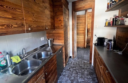 Lens Apartamento | At walking distance from the center of Crans and Golf Course!