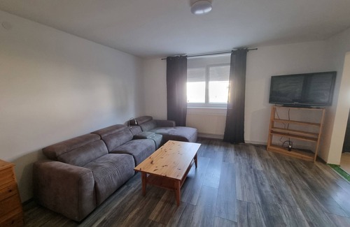 Hochleithen Apartamento | ONE Self-Check-In, 3km freeway