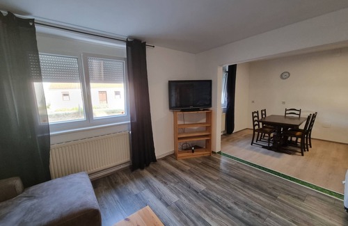 Hochleithen Apartamento | ONE Self-Check-In, 3km freeway