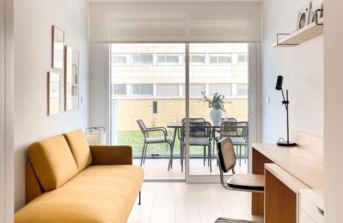 Segundo Ensanche Apartamento | Atalaya sobre la Medialuna by Clabao