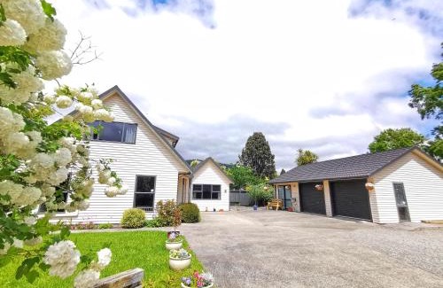 Paraparaumu Casa | Atarau Grove Holiday House