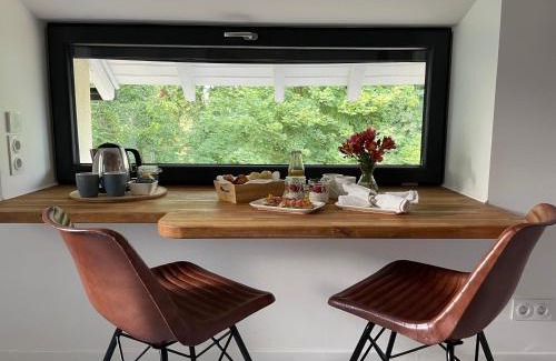 Montlucon Cama Y Desayuno | Atelier St Jean