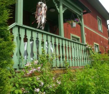 Sunnansjo Cama Y Desayuno | Ateljé Vävglädje Butik Bed & Breakfast