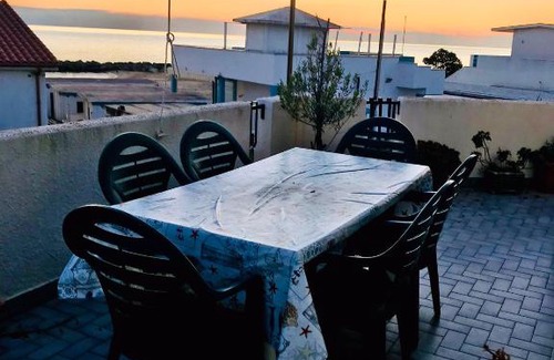 Santa Severa Casa | Atena Casa Vacanze- Santa Severa fronte mare