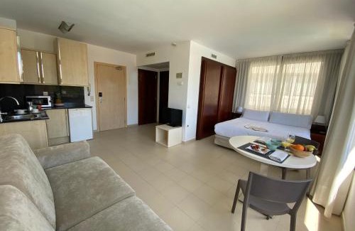 Vilanova I la Geltru Apartamento | Atenea Park Suites & Apartments