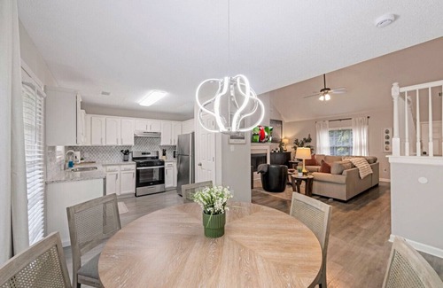 Church Street Casa | ATH - 4BR - Riverdale - Newly Decorated (sandy)