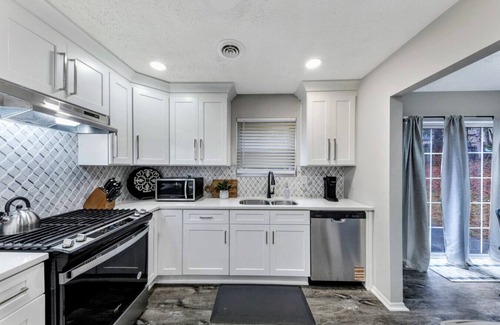 Church Street Casa | ATH 4BR South Fulton EZ Drive to Airport (clear)