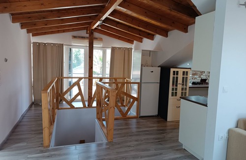 Paiania Apartamento | ATH AIRPORT LOFT PAIANIA