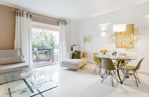 Alimos Apartamento | Athenian Riviera Beach Apartment