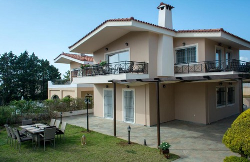 Palaia Fokaia Casa | Athenian Riviera Family House