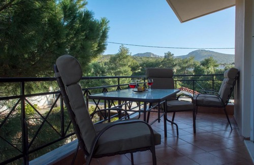 Palaia Fokaia Casa | Athenian Riviera Family House