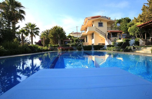 Anavyssos Villa | Hermosa villa privada