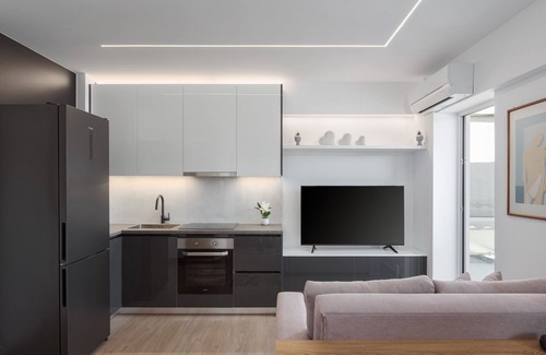 Vouliagmeni Apartamento | Athenian Riviera Seaside Suite