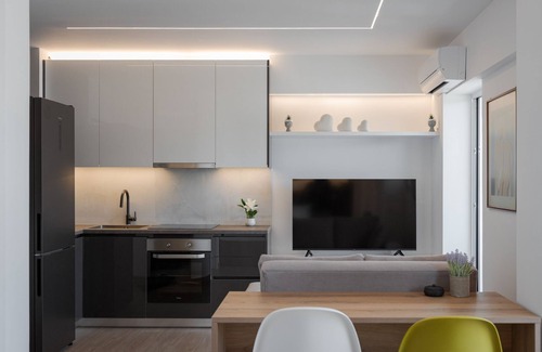 Vouliagmeni Apartamento | Athenian Riviera Seaside Suite