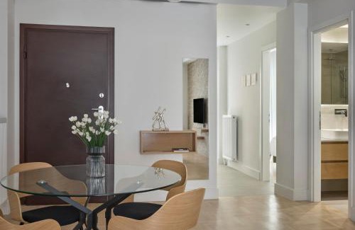 Ilisia Apartamento | Athens Glow 2bd Apt in Ilisia