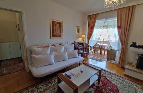 Agia Paraskevi Apartamento | 'Athens Light' luxury spacy appartment, Agia Paraskevi