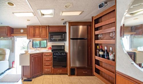 Pallini Otro | ATHENS MOTORHOME park RV WINNEBAGO