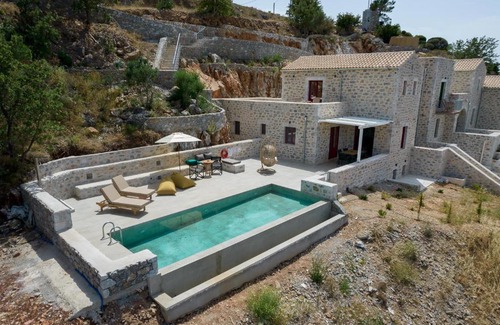 Limeni Casa | ATHINA-APEA Villas