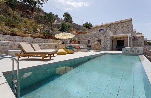 Limeni Casa | ATHINA-APEA Villas