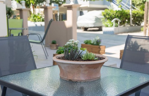 Agia Marina Apartamento | Athina's Flat on the Sea | A Seafront Retreat
