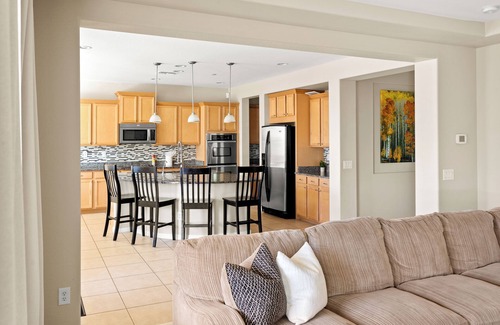 Palm Valley Casa | AtHome+1 | Massive 6 BR | Monthly