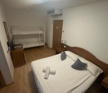 Riva del Garda Hotel | Athos Hotel