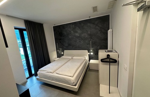 Riva del Garda Hotel | Athos Hotel