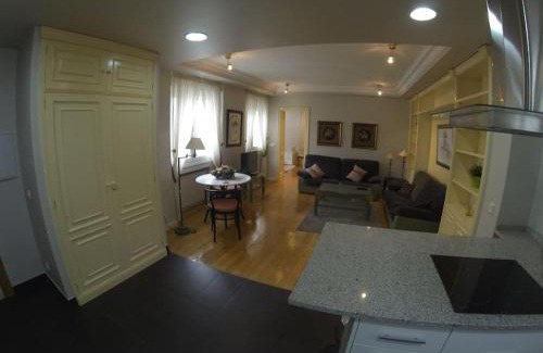Milagrosa Apartamento | Atico en el centro UAT00614