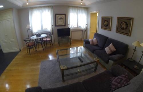 Milagrosa Apartamento | Atico en el centro UAT00614