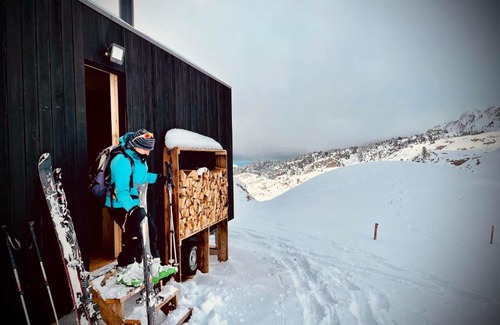 Arette Otro | atipic lodge