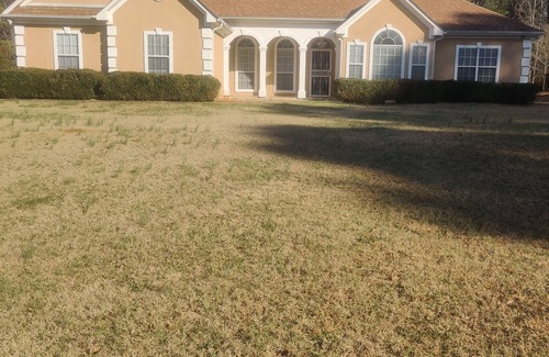 Fairburn Casa | Atlanta Home Away, LLC