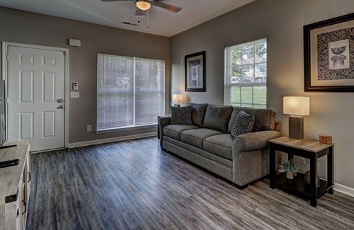 Riverdale Casa | Atlanta, Near Airport. Long Stays ok and Pets friendly. Sleeps 6
