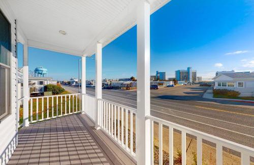 Montego Bay Casa | Atlantic Blvd 13314