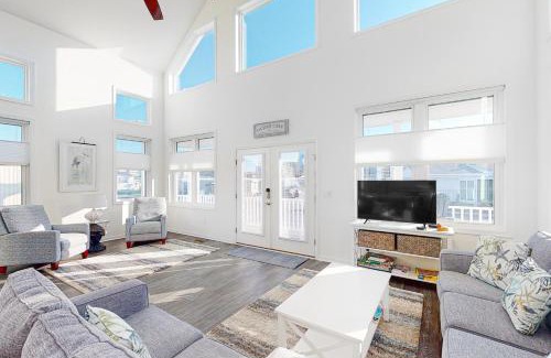 Montego Bay Casa | Atlantic Blvd 13314
