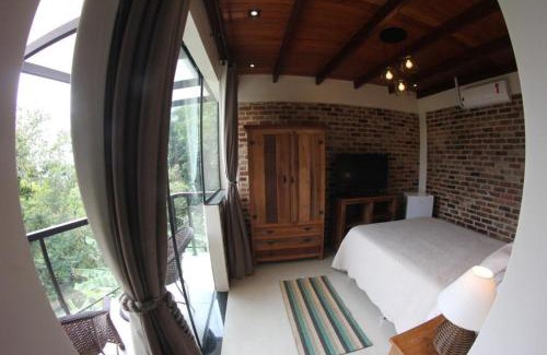 Ilha Grande Casa | ATLANTIC FOREST HOUSE AT FOREST