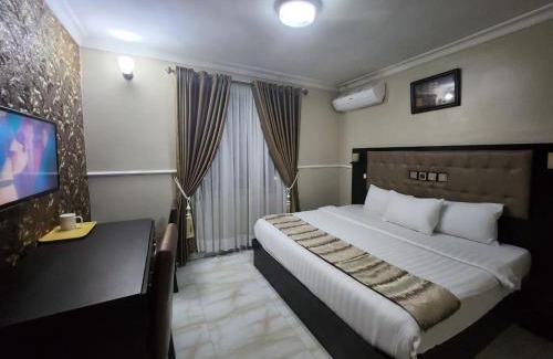 Ofin Hotel | Atlantic Palms Suites