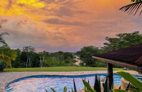 Colon Cabina | Atlantic Side Private Tropical Paradise for 2 - Panama Canal
