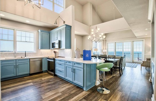 Sandbridge Condominio | Atlantic View | 229 ft to the beach | Community Pool