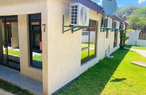 Shakawe Hotel | Atoma Lodge