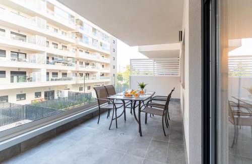 Almeria Apartamento | ATP Vega de Acá a 5 minutos de la Playa - Piscina Abierta hasta 30 Sept - Parking Privado Gratis!