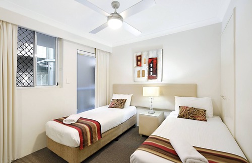 Biggera Waters Hotel | Atrium Resort