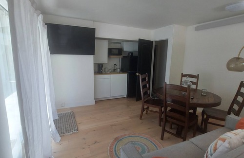 Santa Barbara Casa | Attached Unit, a few minute walk from the Beach