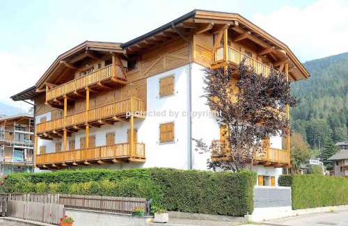 Pinzolo Apartamento | Attic Campiglio Style 7