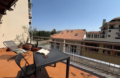 Centro Storico Apartamento | ATTICO A CORSICO - Navigli e San Siro a 15 minuti