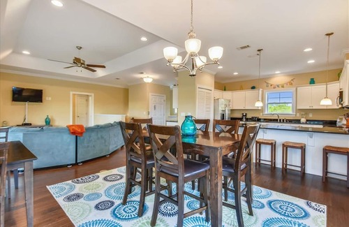 Sea Palm Village Casa | ¡EL AJUSTADOR DE ACTITUD ES LA ESCAPADA PERFECTA DE LA FAMILIA! Escondido en más de un acre de tierra