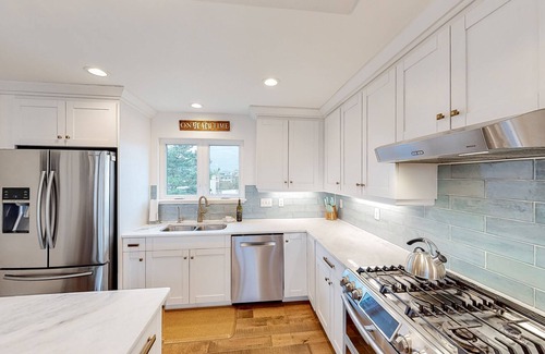 Sandbridge Casa | Attractive canal-front home w/private pool, WiFi, washer/dryer, central AC, deck