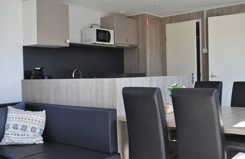 Serooskerke Chalet De Esquí | Attractive chalet, close to the coast of Zeeland